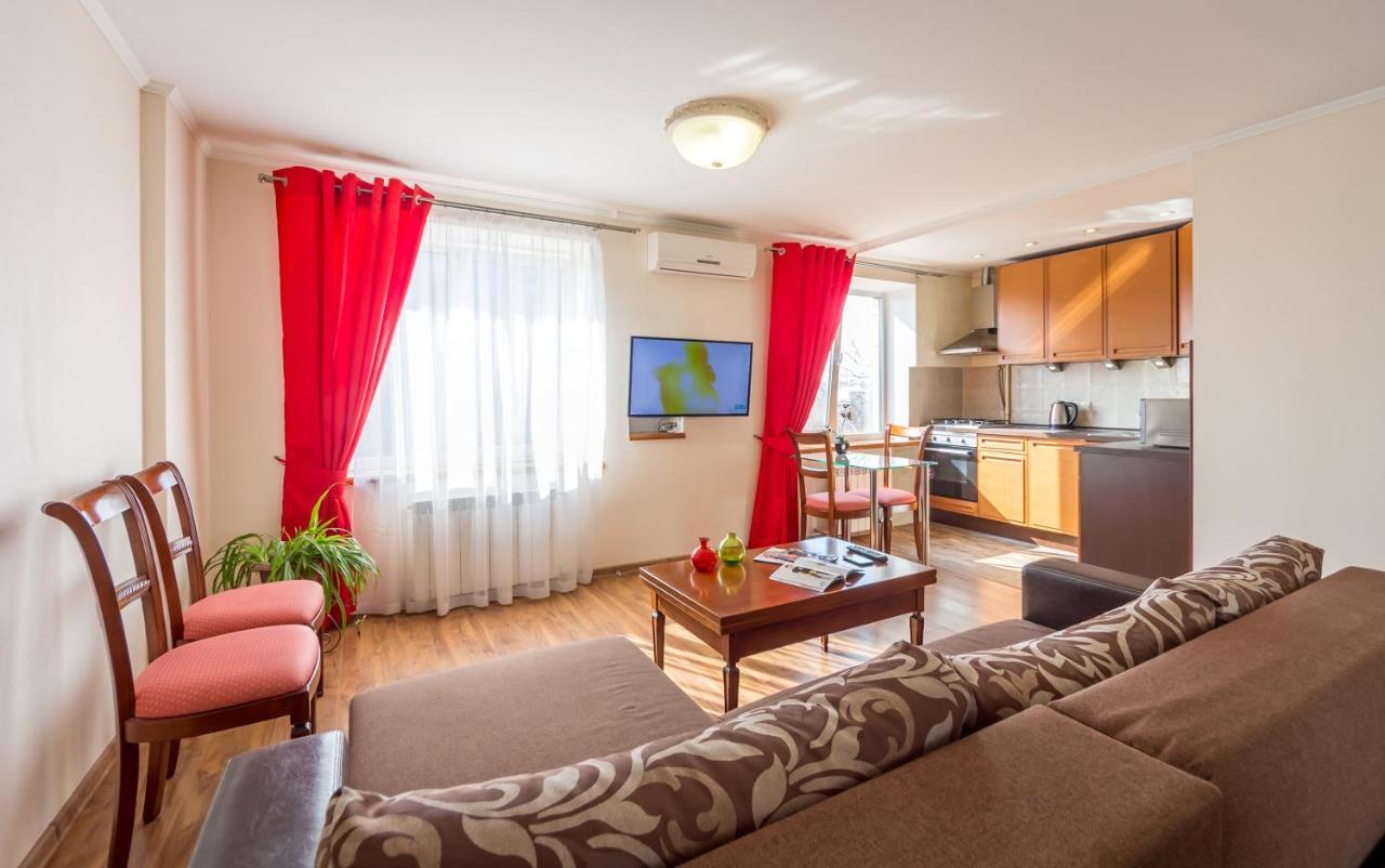 Apartments Near Parus Business Centre 키예프 외부 사진