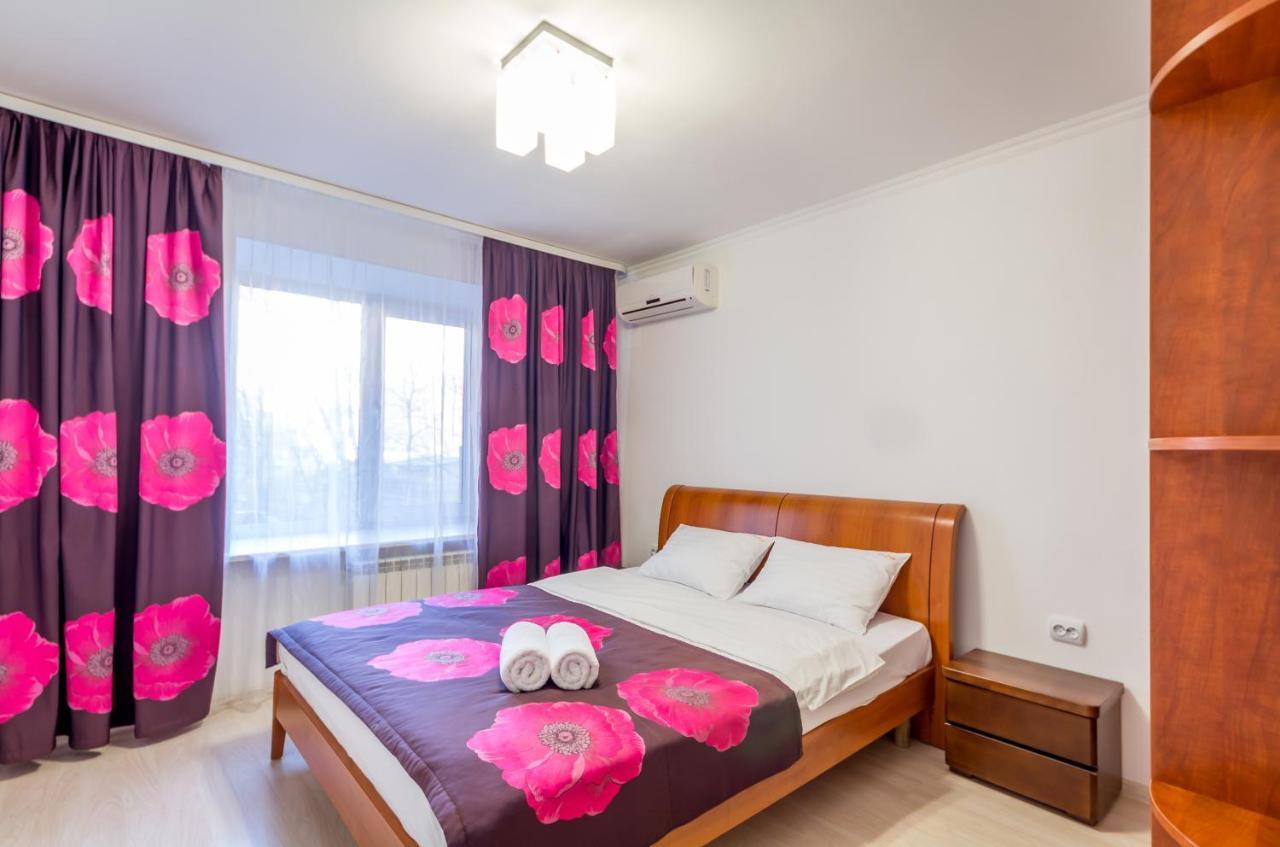 Apartments Near Parus Business Centre 키예프 외부 사진